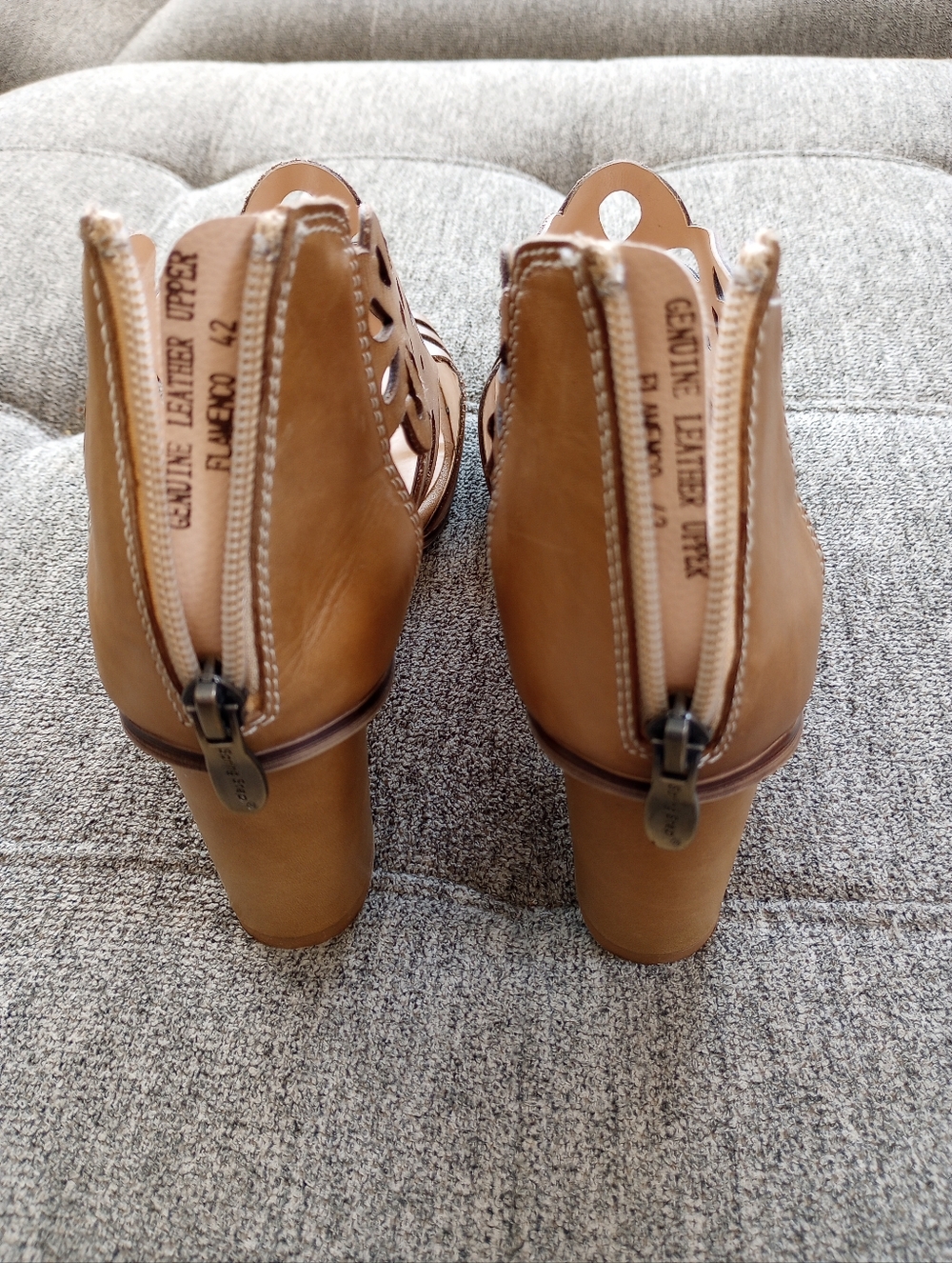 L'artiste Tan Leather Flamenco Block Heel Zipper Back Size Euro 42 10.5 11 New! - Picture 6 of 14